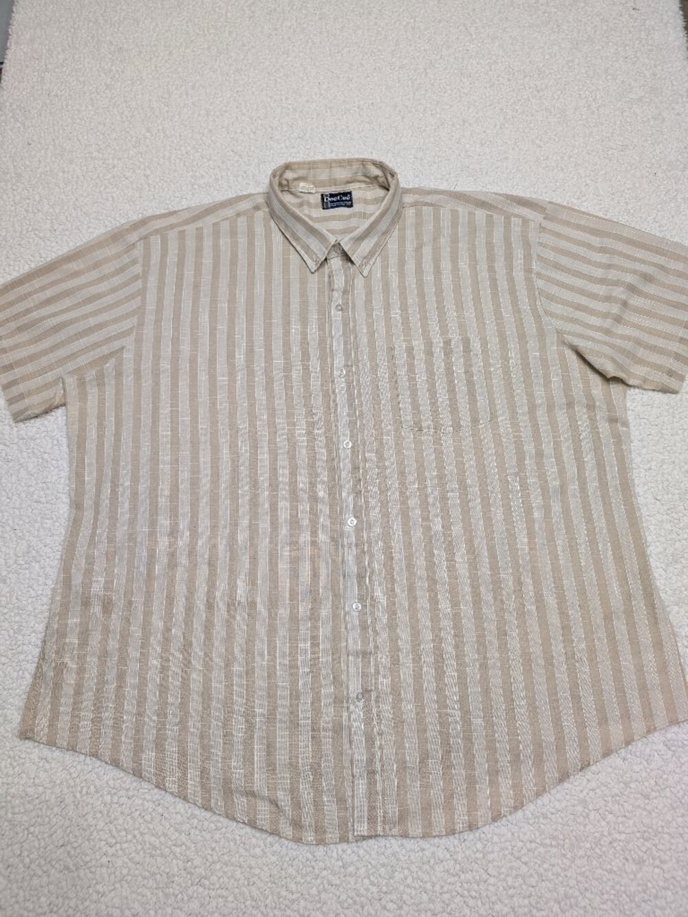 Vintage Dee Cee striped button-up shirt 🤍